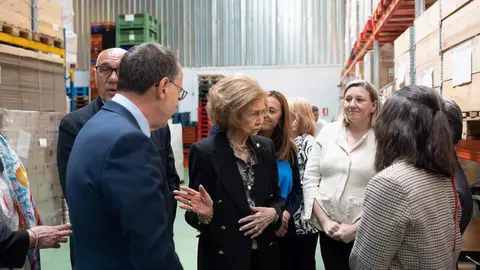VISITA DE LA REINA SOFÍA AL BANCO DE ALIMENTOS DE ZAMORA