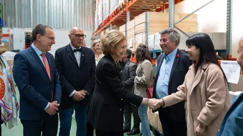 VISITA DE LA REINA SOFÍA AL BANCO DE ALIMENTOS DE ZAMORA