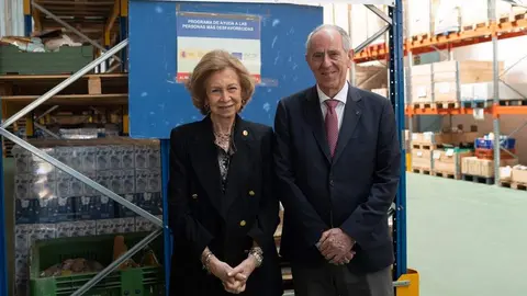 VISITA DE LA REINA SOFÍA AL BANCO DE ALIMENTOS DE ZAMORA
