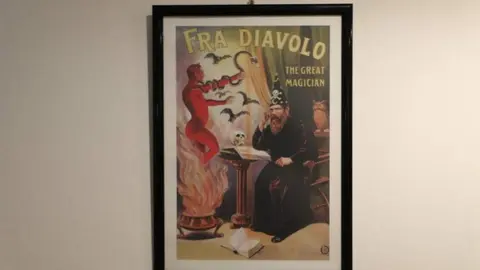 inauguración gabinete curiosidades Alhóndiga_11