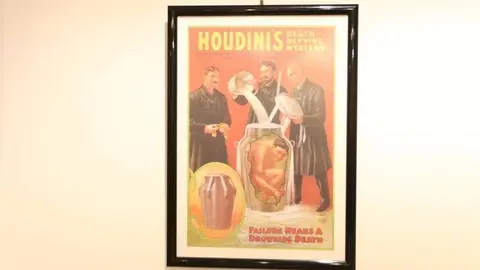 inauguración gabinete curiosidades Alhóndiga_16