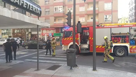 Una dotación de Bomberos actúa en Tres Cruces