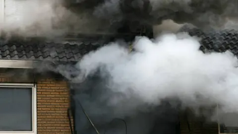 Fotografía de archivo fuego vivienda