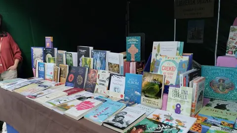 Stands de las librerías zamoranas por el Día del Libro_2