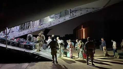 Imagen de la evacuación de los españoles de Jartum