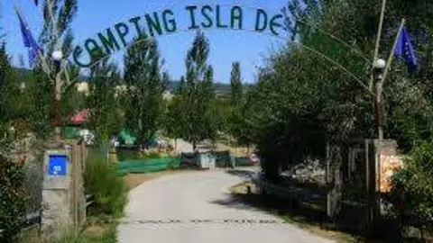 Entrada del camping Isla de Puebla