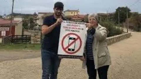 Ufones de Aliste que queja por las malas comunicaciones