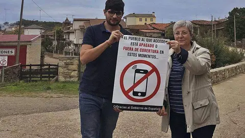 Ufones de Aliste durante la campaña "Pueblo apagado". Fotografía: CEDIDA