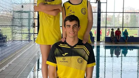 Violeta Ramos, Leo Rodríguez y César Tijero del Salvamento Dragones