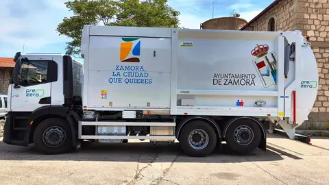 Nuevo camión colector de carga lateral