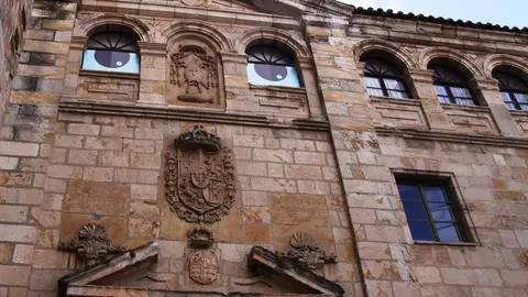 Fachada Seminario San Atilano