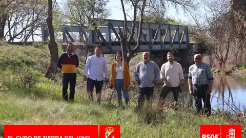 Filiberto Hernández Pablos, candidato del PSOE a la Alcaldía del Cubo del Vino, y su equipo