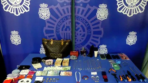 Objetos intervenidos a la banda croata detenida en Zamora