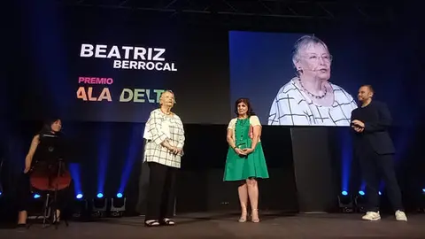 La escritora benaventana Beatriz Berrocal, premio Ala Delta 2023.