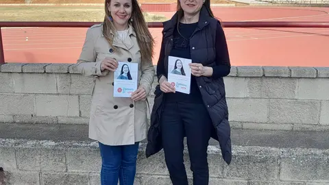La candidata a la Alcaldía de Toro, María de la Calle, y la número dos de la lista, Carmen González (2)