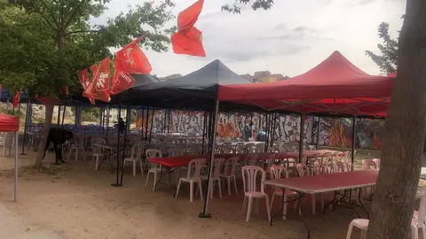 Preparativos fiesta Izquierda Unida