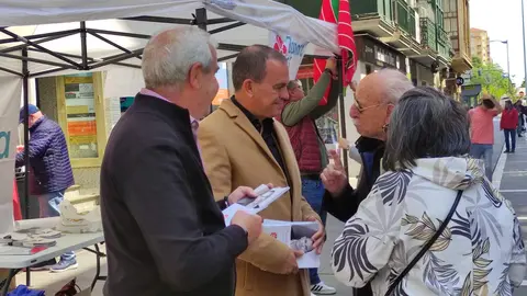 Francisco Requejo durante la campaña electoral de Zamora Si
