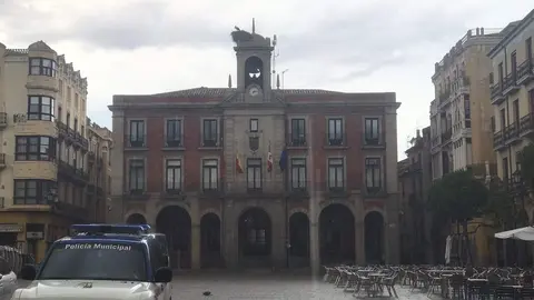 Plaza Mayor de Zamora en un día de lluvia