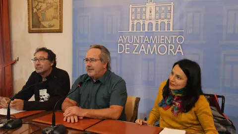 Viñas, Guarido y Cabezas en el Ayuntamiento de Zamora