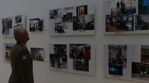 Exposici&oacute;n Fuerzas Armadas_10