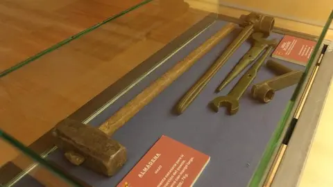 Exposici&oacute;n Fuerzas Armadas_16