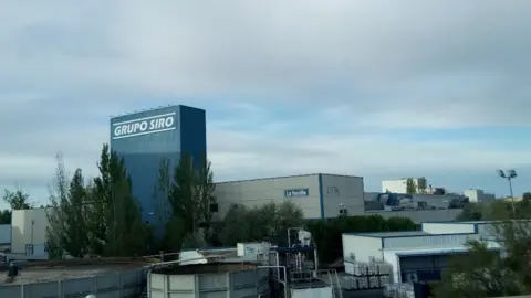 Planta de Siro en Venta de Baños, Palencia