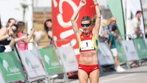 Elena Calvete vía Interbenavente.es