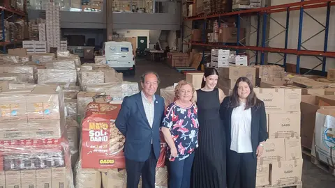 ENTREGA MAYO SOLIDARIO GADIS (2)