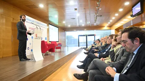 VICEPRESIDENTE+JORNADA+EURO+SIETE08