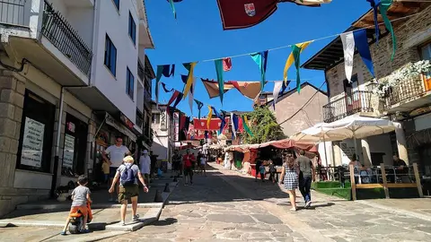 Mercado_medieval_en_Puebla_de_Sanabria