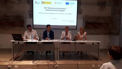 Presentación del bono digital para colectivos vulnerables (1)