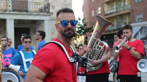 Desfile de peñas jogueras de San Juan_57