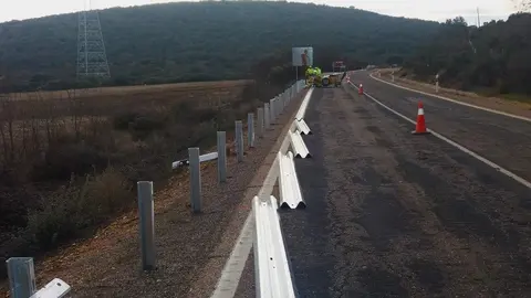 Colocación de barrera  en la N-631