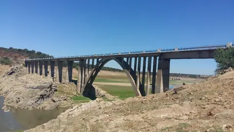 Puente de la Estrella en la N-631