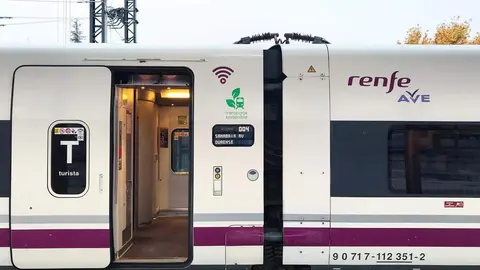 Renfe entre Sanabria y Ourense