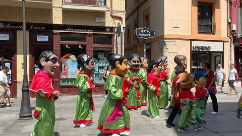 Gigantes y Gigantillas (2)