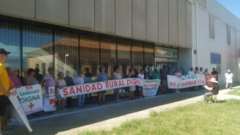 95 protesta de la Plataforma en Defensa de la Sanidad Pública de Sayago. Fotografía: CEDIDA