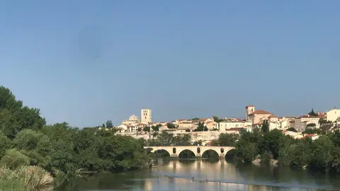 Río Duero y Catedral de Zamora