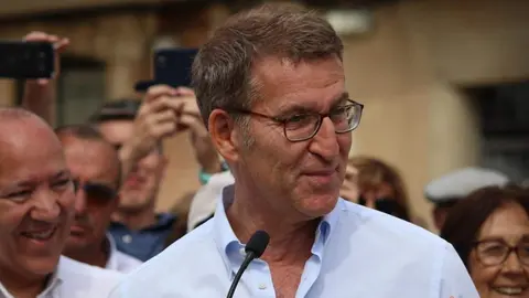 Visita de Alberto Núñez Feijóo a Corrales del Vino durante la campaña electoral del 23J_10
