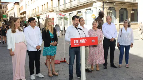 Luis Tudanca durante el acto para arropar a los candidatos socialistas al Congreso y al Senado por Salamanca