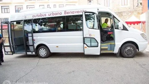 Autobús municipal de Benavente. Fotografía: Interbenavente.es