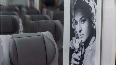 Exposición Lola Flores vía Renfe