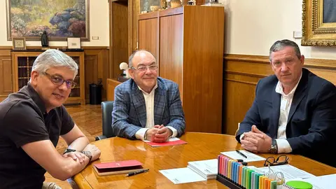 Reunión diputación cámara de comercio