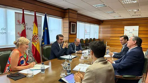 Reunión de Quiñones y Javier Faundez