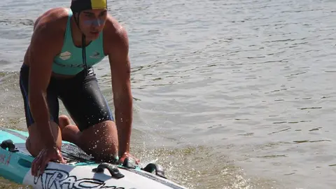 Marcos Antón Martín en una prueba de playa de salvamento y socorrismo