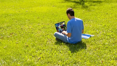 Persona con ordenador