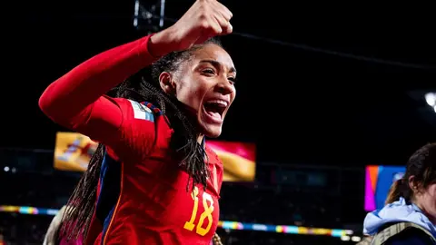 España - Inglaterra vía @SEFutbolFem