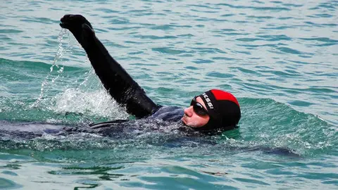 El nadador Carlos Peña