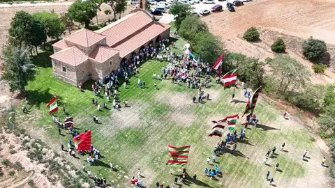Romería pendones Abraveses de Tera. imagen de archivo