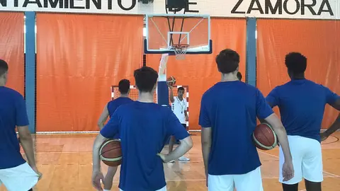 Saulo Hernández primer entrenamiento